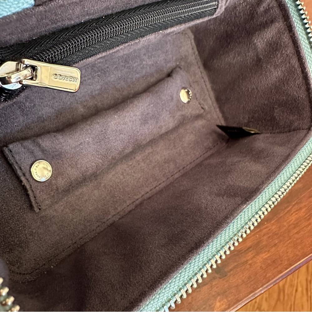 Coach Vanity Case Handled Zip Jewelry Travel Box Blue Metallic - Picture 14 of 14